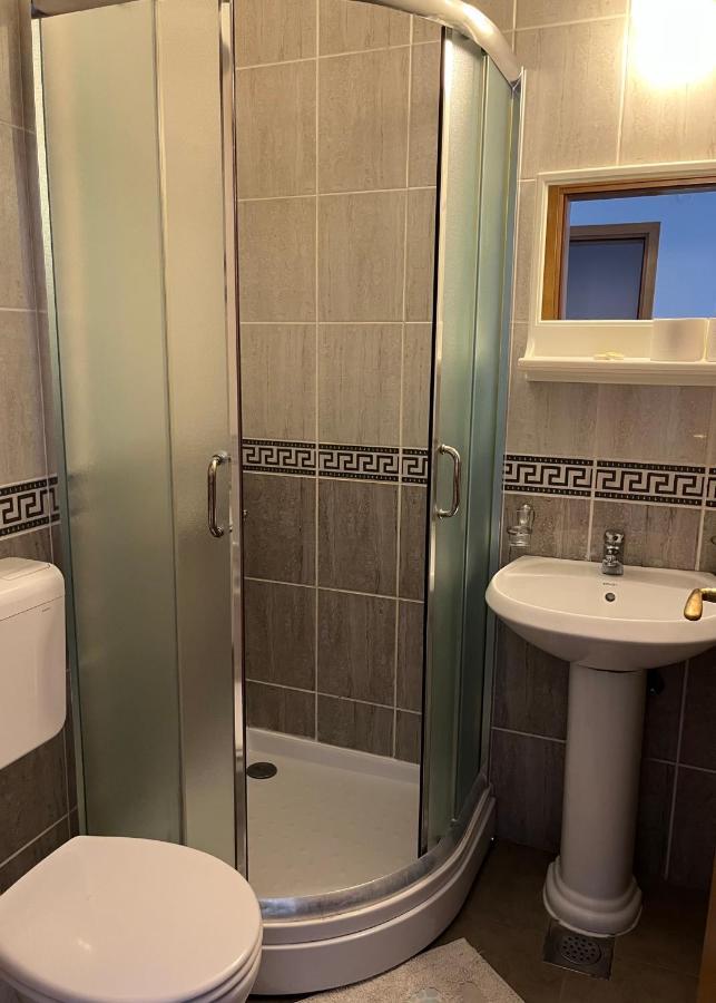 Apartmani Goran I Jelena Zec Будва Екстер'єр фото